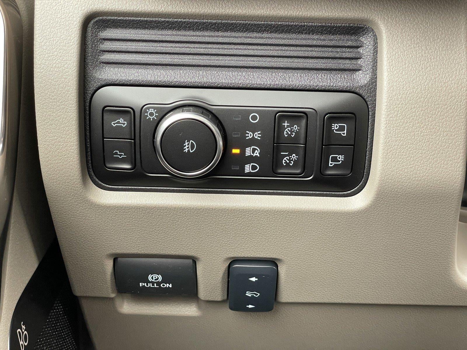 2027 Ford Super Duty F-250 SRW Platinum