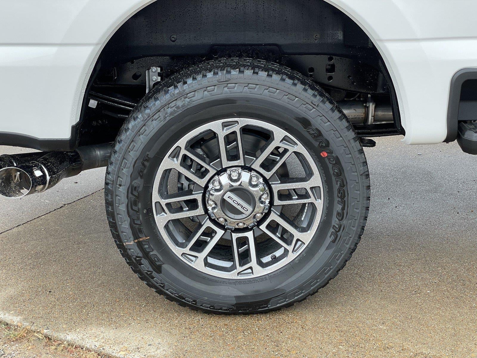 2027 Ford Super Duty F-250 SRW Platinum