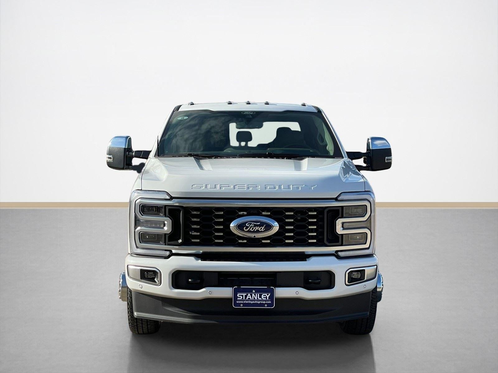 2026 Ford Super Duty F-350 DRW Platinum