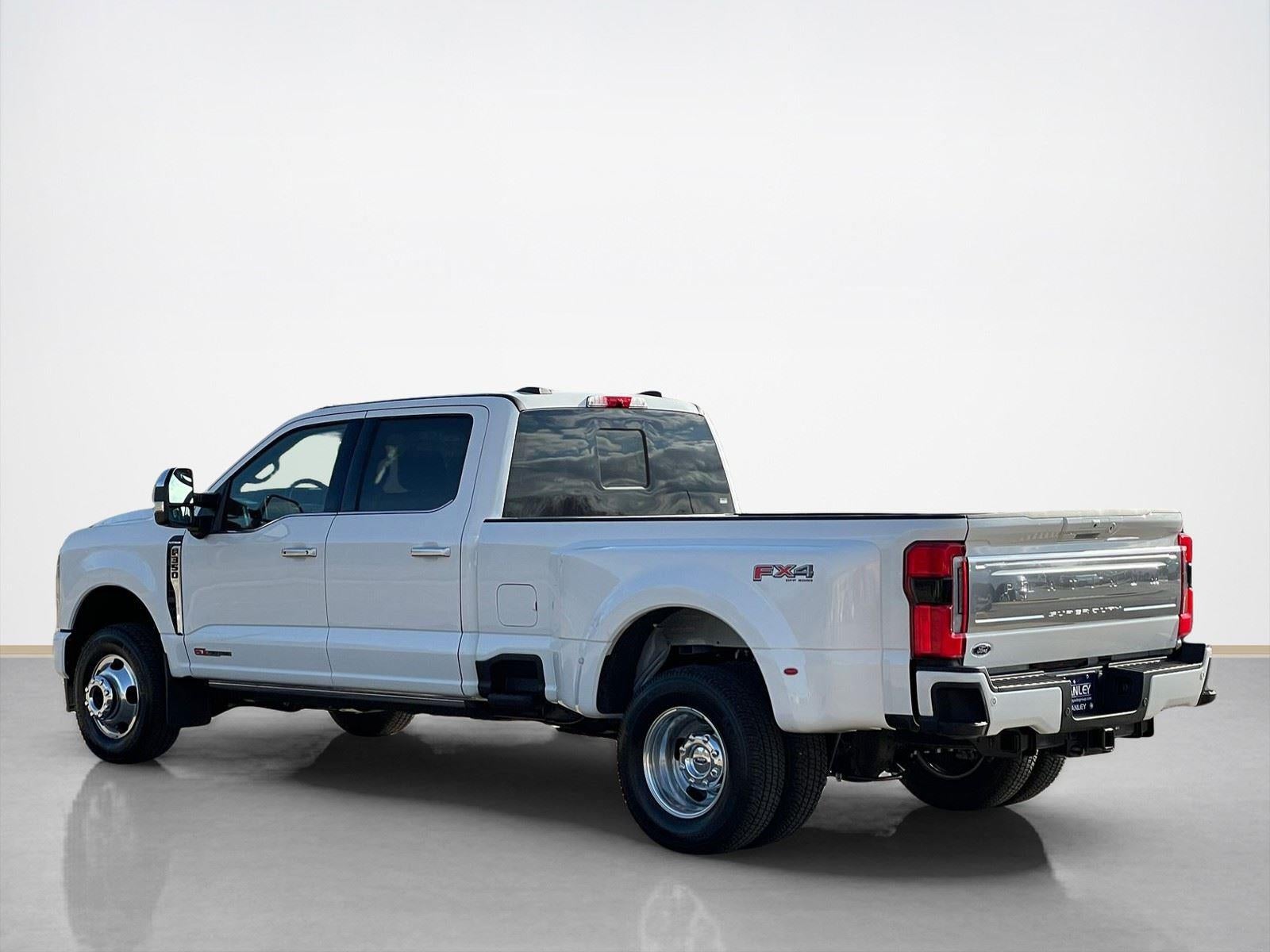 2026 Ford Super Duty F-350 DRW Platinum