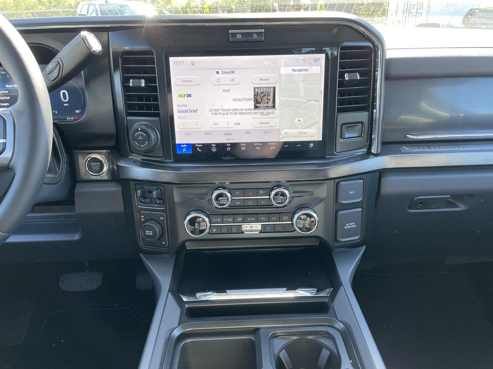 2027 Ford Super Duty F-350 DRW LARIAT