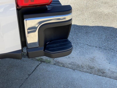2027 Ford Super Duty F-350 DRW LARIAT