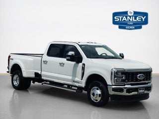 2026 Ford Super Duty F-350 DRW LARIAT