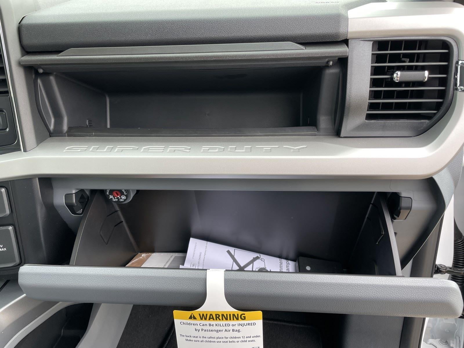 2026 Ford Super Duty F-350 DRW XLT