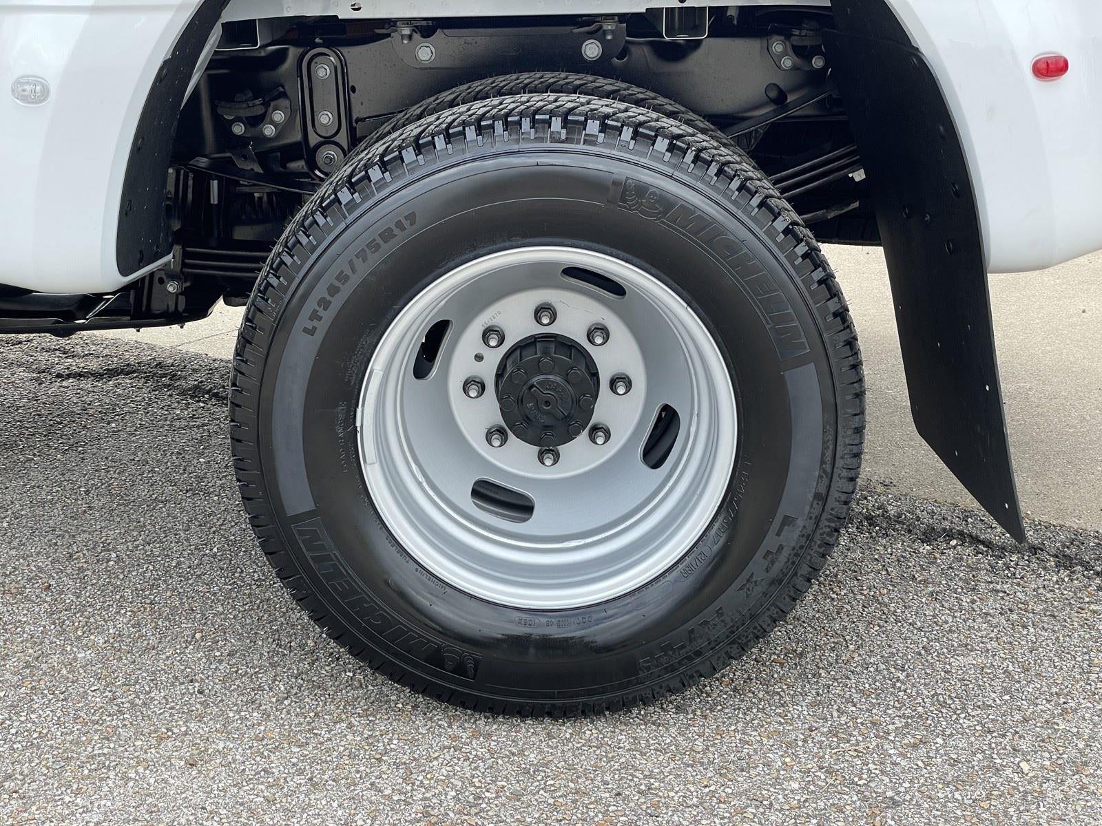 2026 Ford Super Duty F-350 DRW XLT