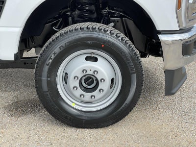 2026 Ford Super Duty F-350 DRW XLT