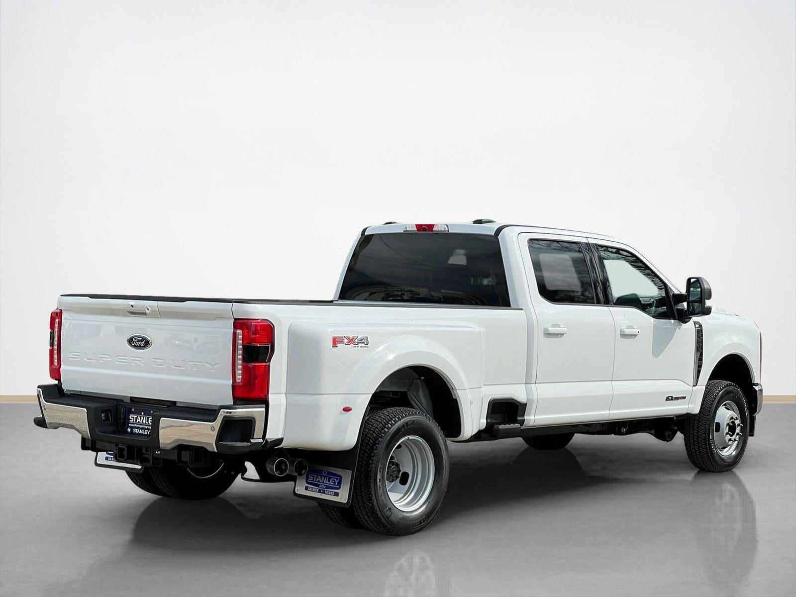 2026 Ford Super Duty F-350 DRW XLT