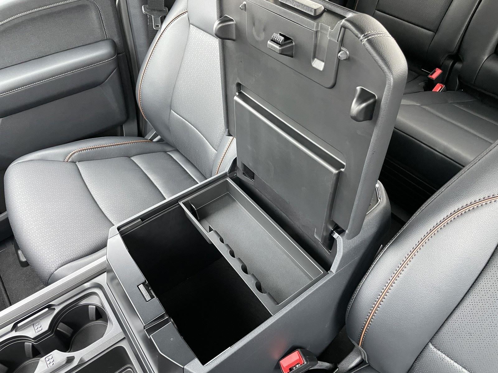 2026 Ford Super Duty F-350 DRW LARIAT