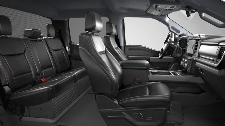 2026 Ford Super Duty F-350 DRW LARIAT