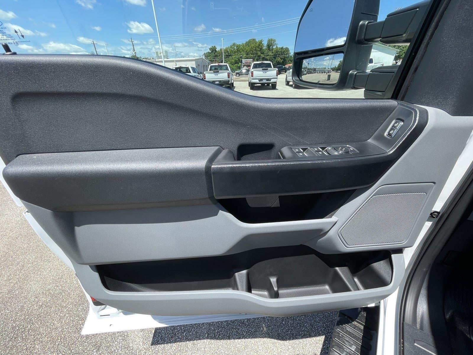 2025 Ford Super Duty F-250 SRW XL