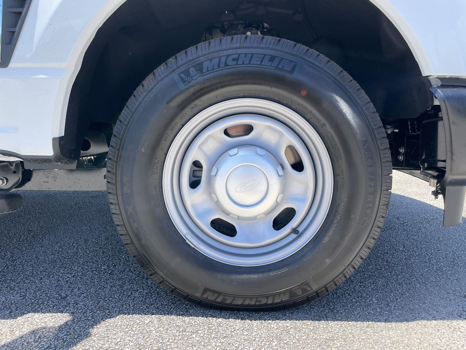 2025 Ford Super Duty F-250 SRW XL