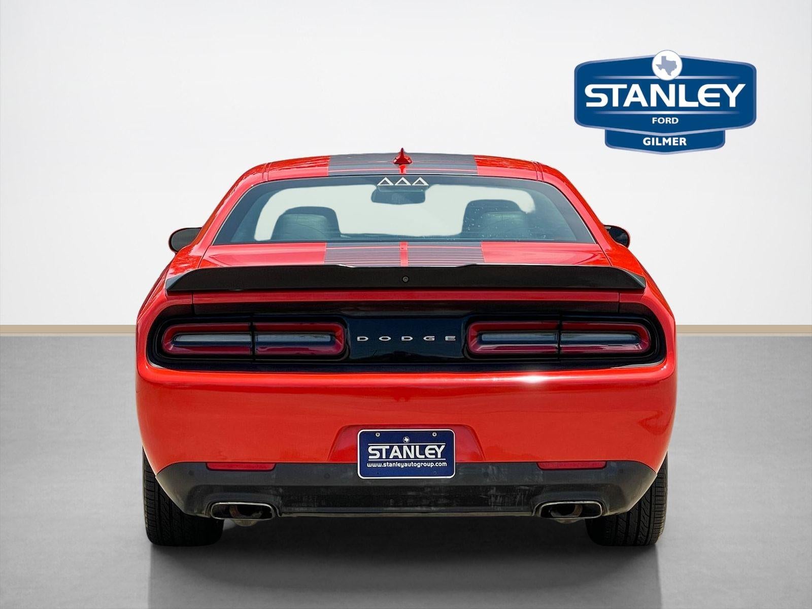 2017 Dodge Challenger SXT Plus