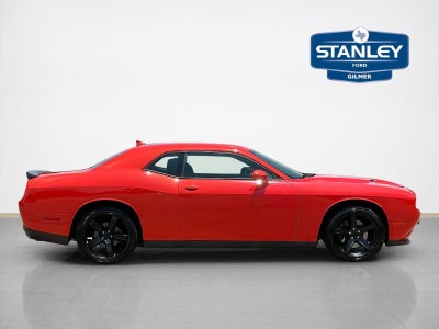 2017 Dodge Challenger SXT Plus