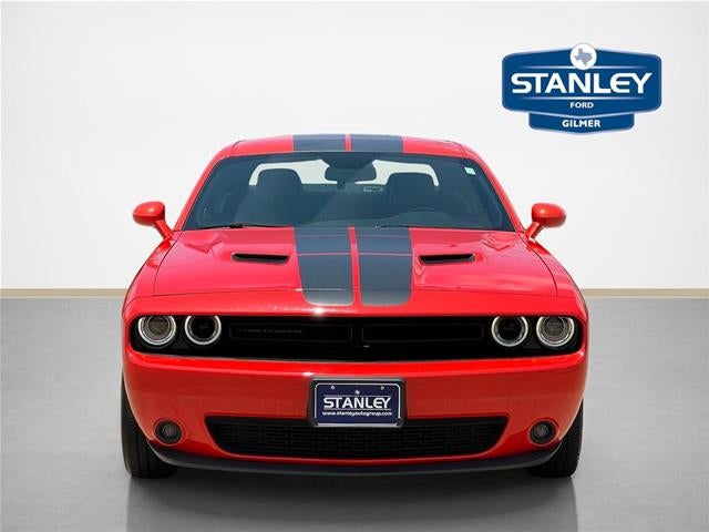 2017 Dodge Challenger SXT Plus