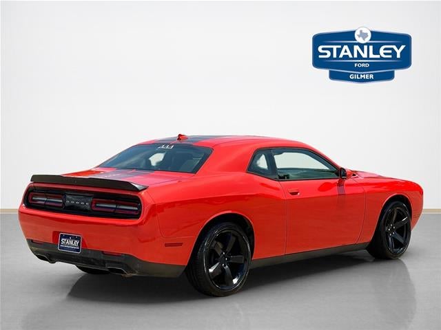 2017 Dodge Challenger SXT Plus