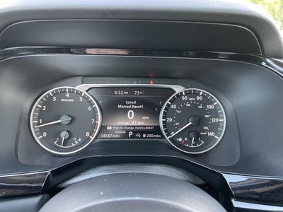 2025 Nissan Pathfinder SV