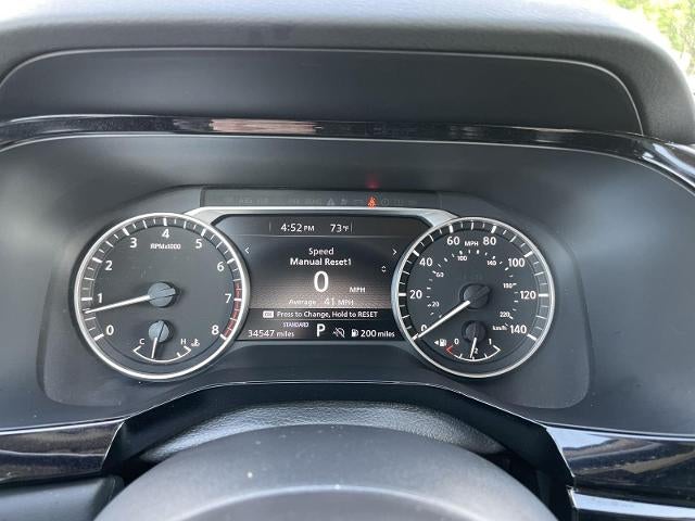 2025 Nissan Pathfinder SV