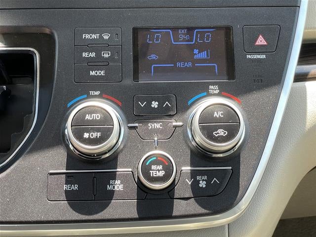 2015 Toyota Sienna XLE Premium