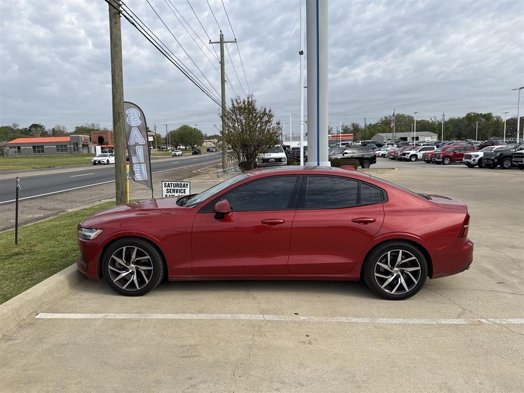 2020 Volvo S60 Momentum