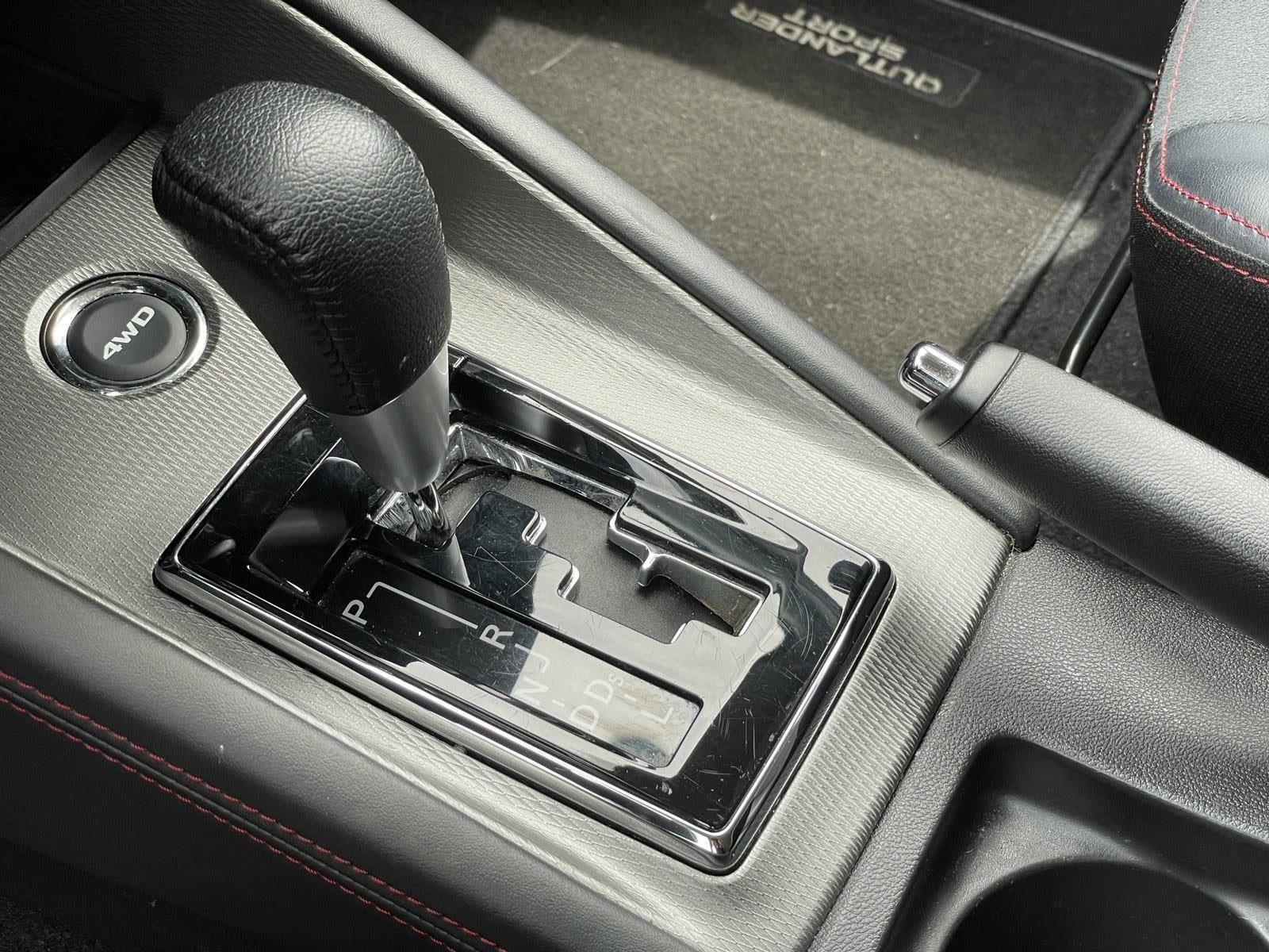 2025 Mitsubishi Outlander Sport SE