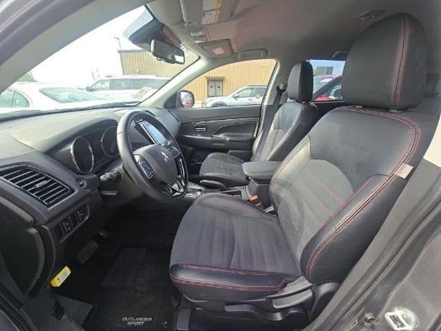 2025 Mitsubishi Outlander Sport SE