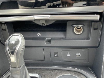2024 INFINITI QX80 LUXE
