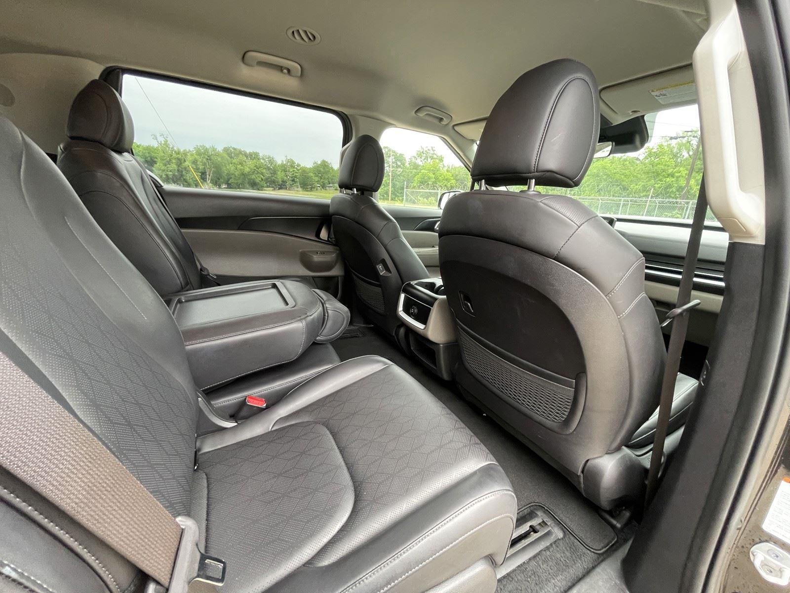 2025 Kia Carnival LXS