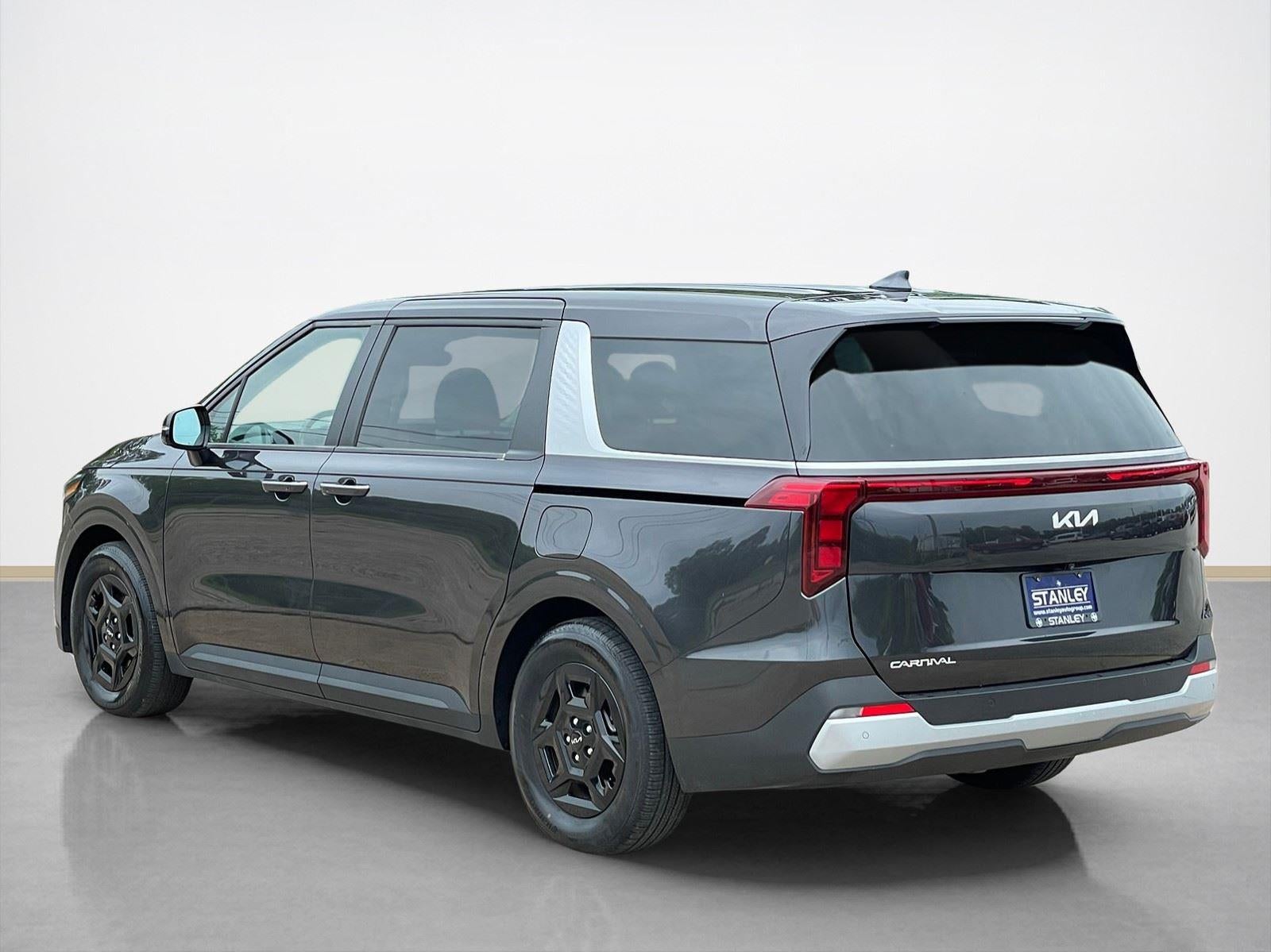 2025 Kia Carnival LXS