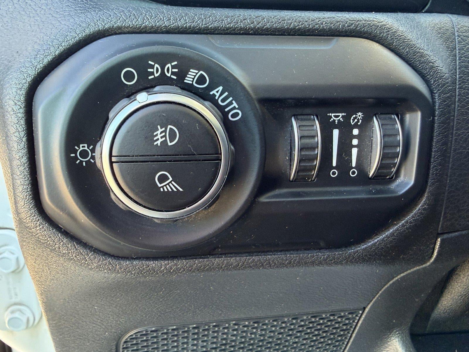 2020 Jeep Gladiator ALTITUDE - Photo 16