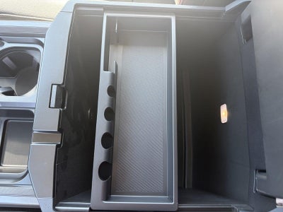 2027 Ford Super Duty F-450 DRW LARIAT