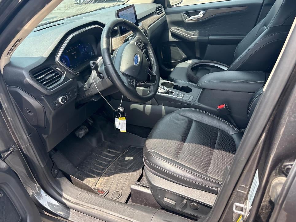 2020 Ford Escape Titanium Hybrid