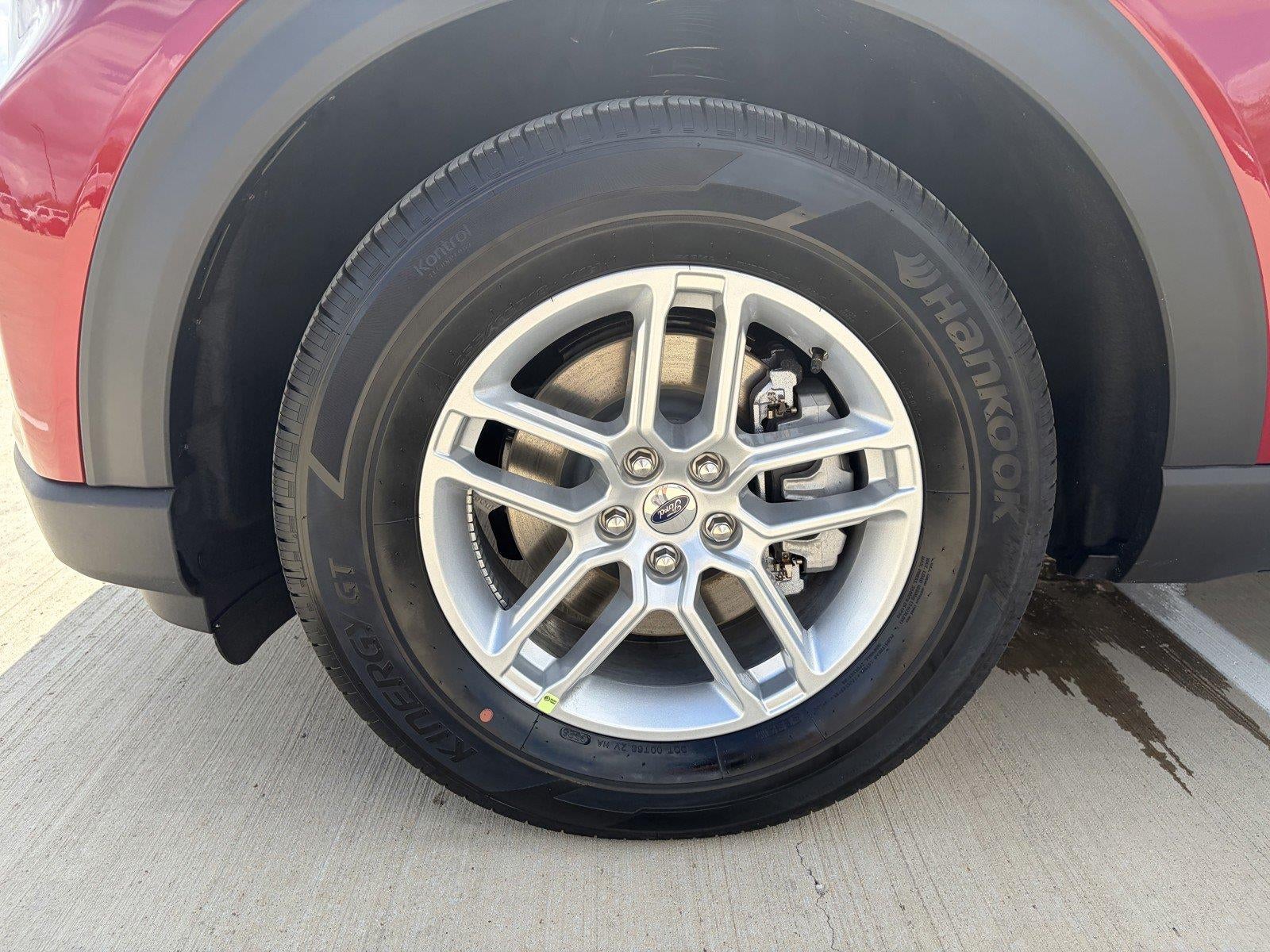 2027 Ford Explorer Active w/200A Pkg