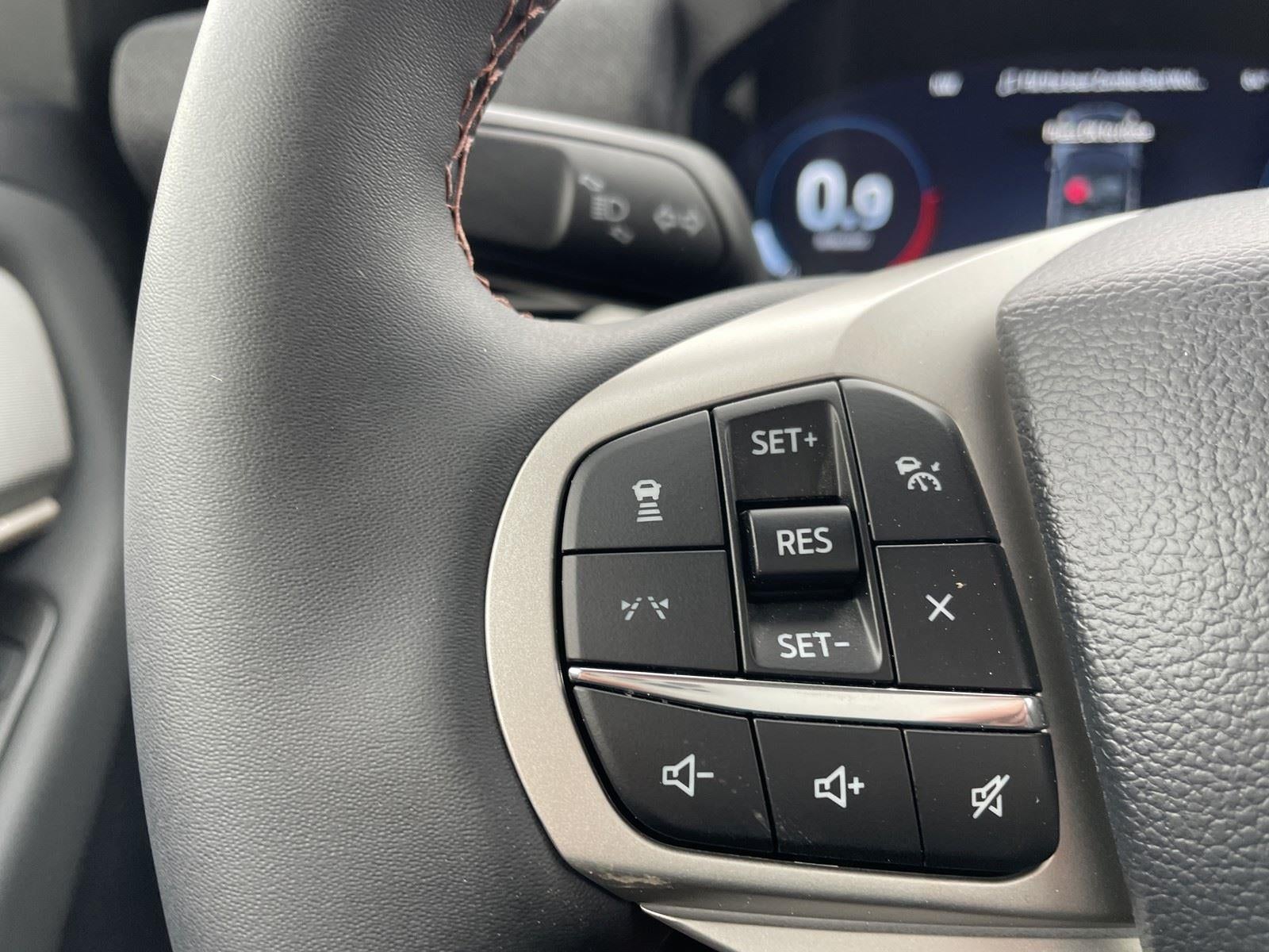 2026 Ford Explorer Active (100A)