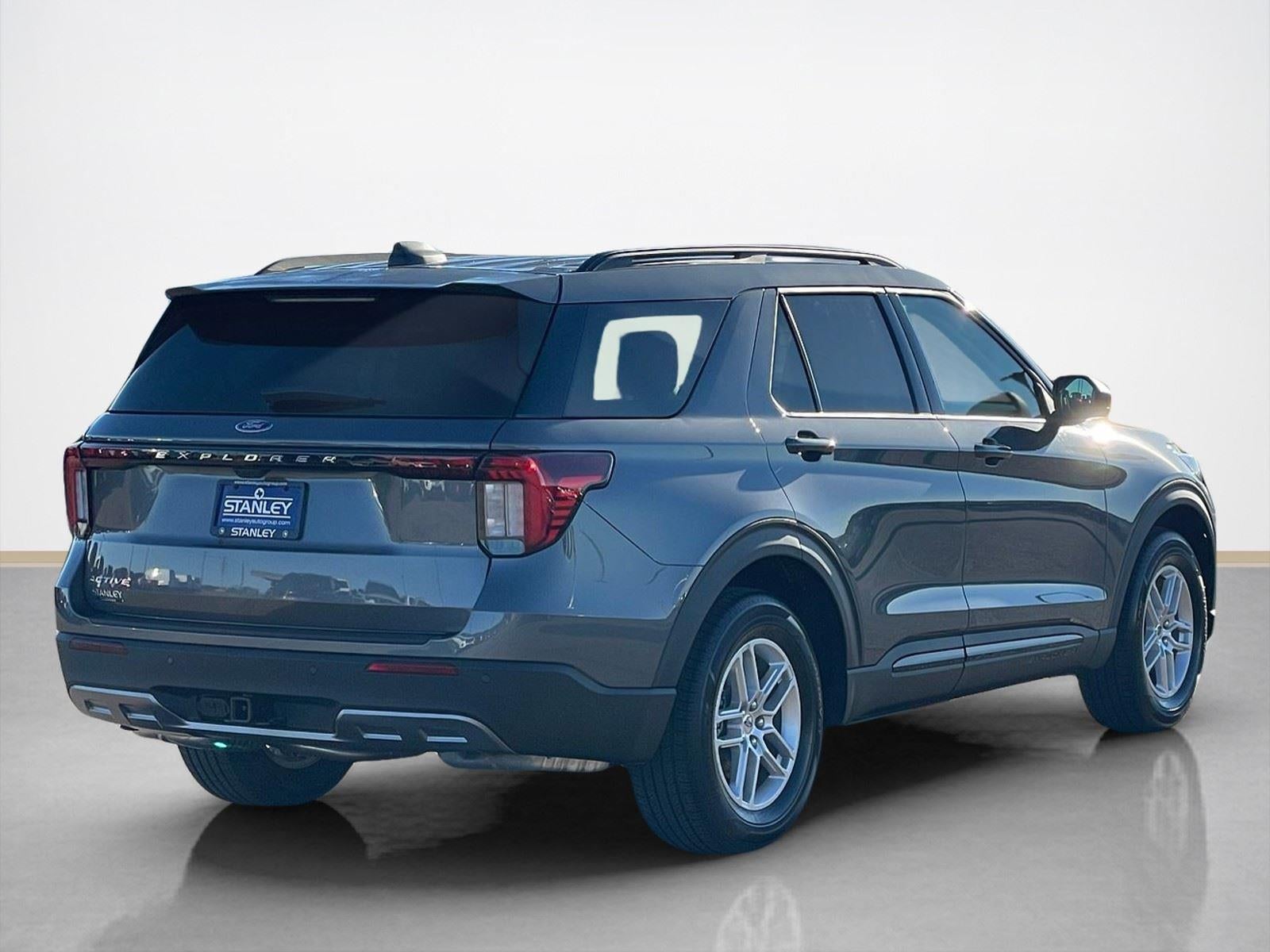 2026 Ford Explorer Active w/100A Pkg