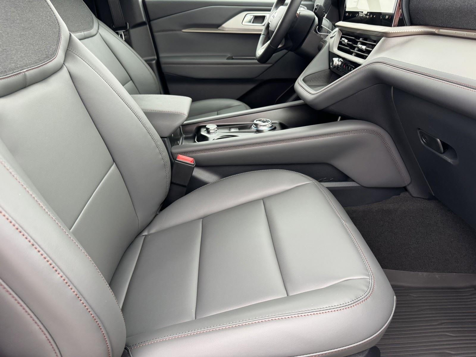 2026 Ford Explorer Active w/100A Pkg