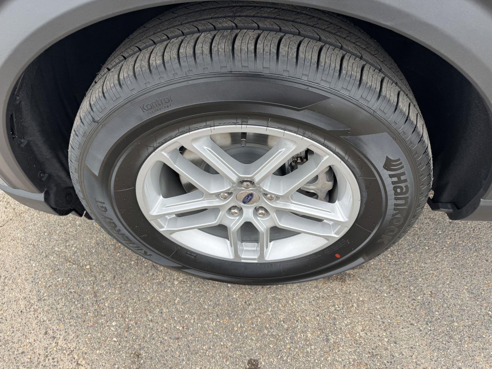 2026 Ford Explorer Active w/100A Pkg