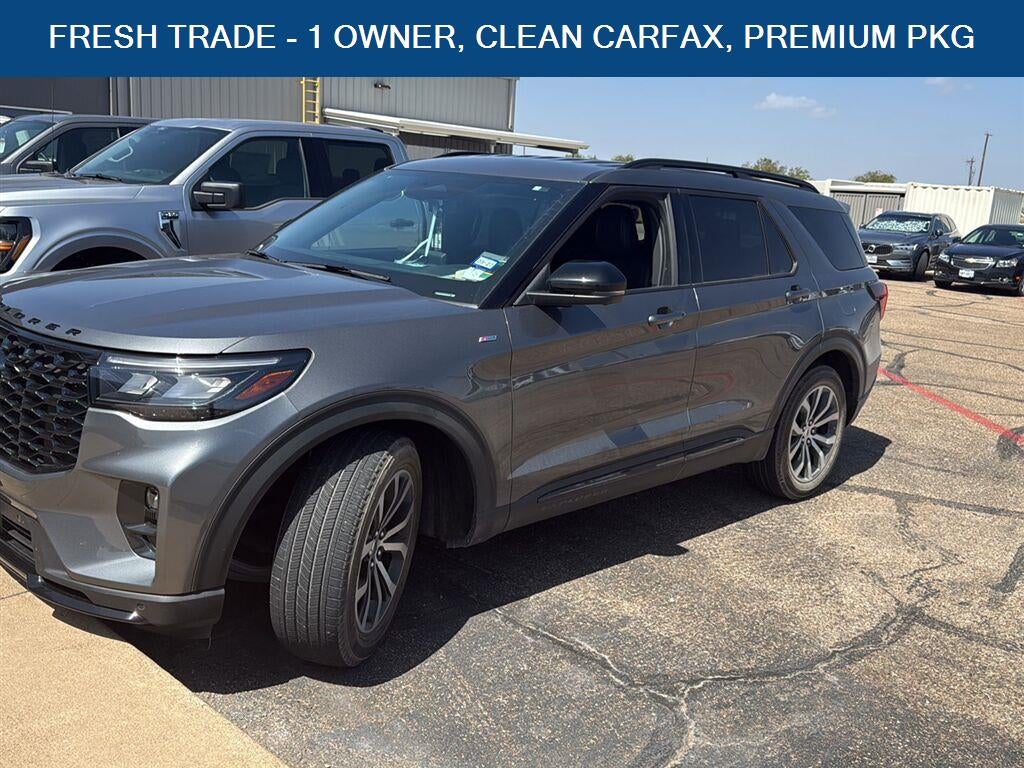 2025 Ford Explorer ST-Line