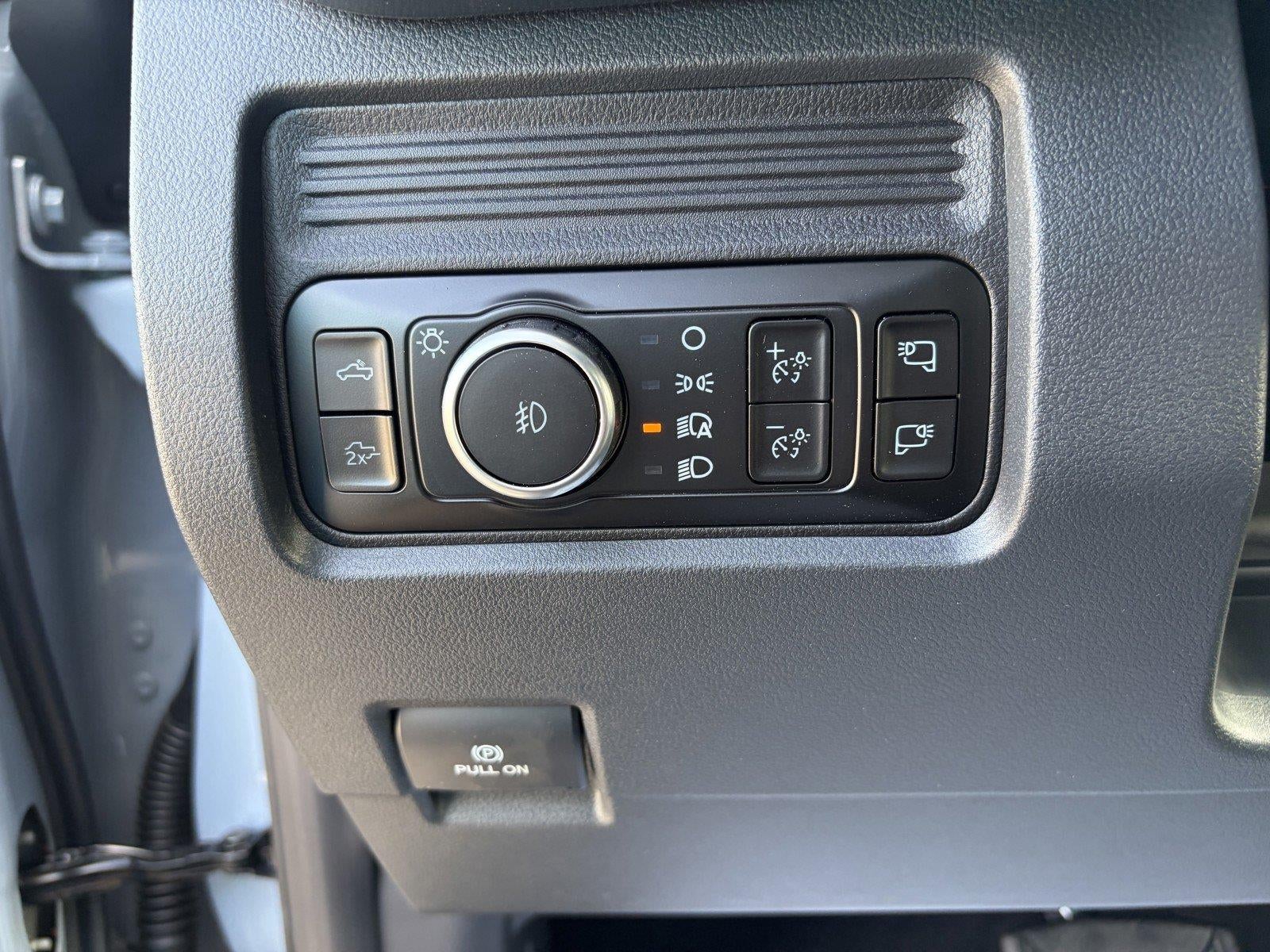 2027 Ford Super Duty F-250 SRW LARIAT