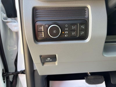 2027 Ford Super Duty F-250 Srw XLT
