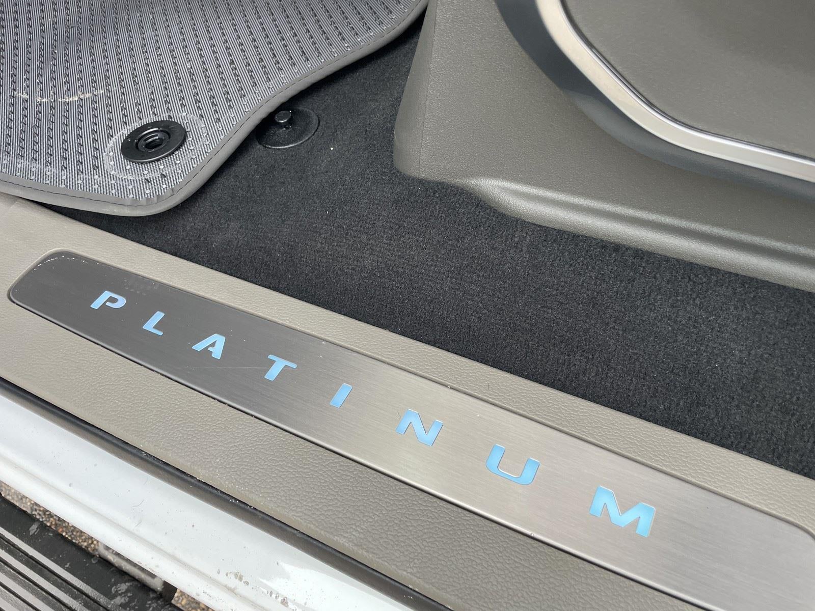 2026 Ford Super Duty F-250 SRW Platinum