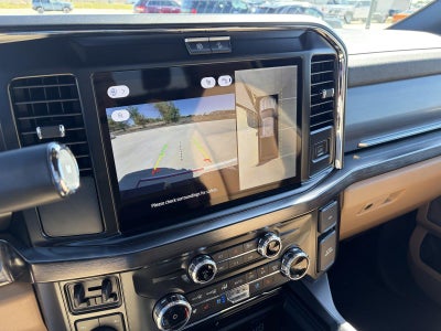 2027 Ford Super Duty F-350 SRW LARIAT
