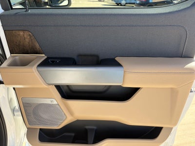 2027 Ford Super Duty F-350 SRW LARIAT