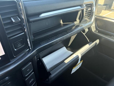 2027 Ford Super Duty F-350 SRW LARIAT