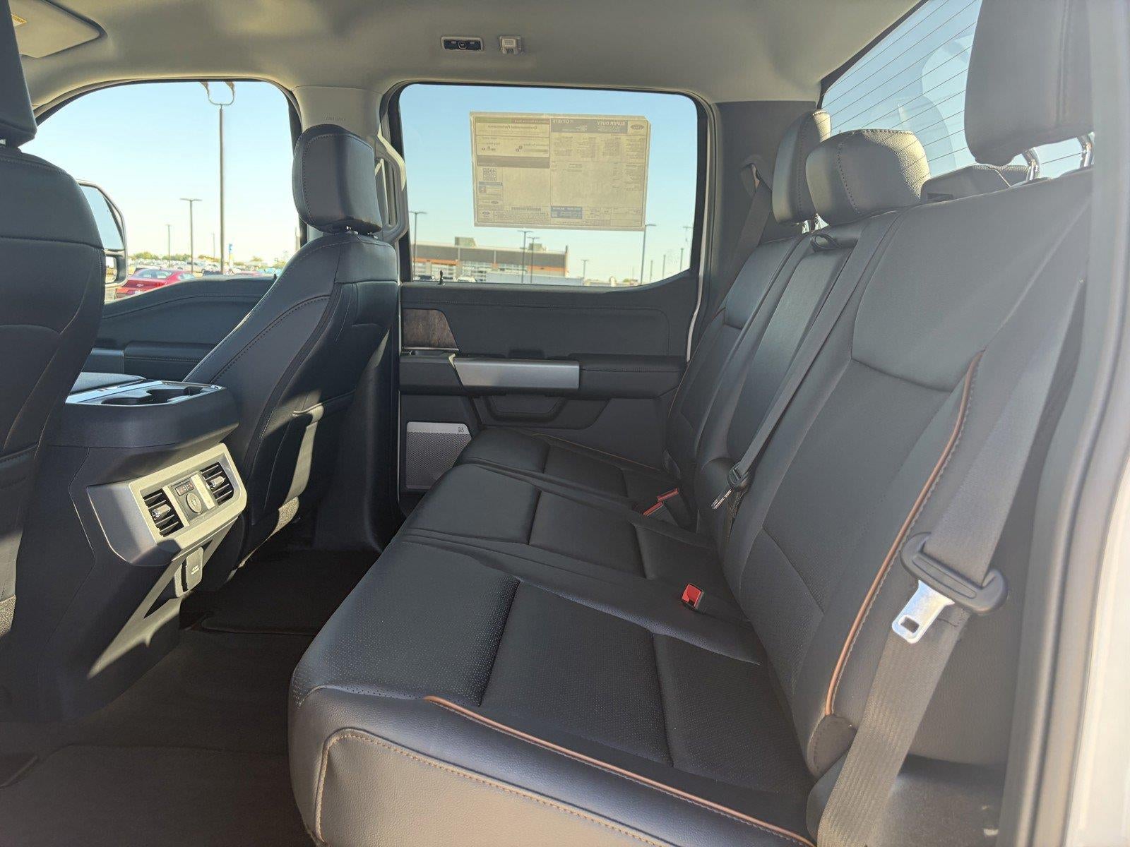 2027 Ford Super Duty F-350 SRW LARIAT