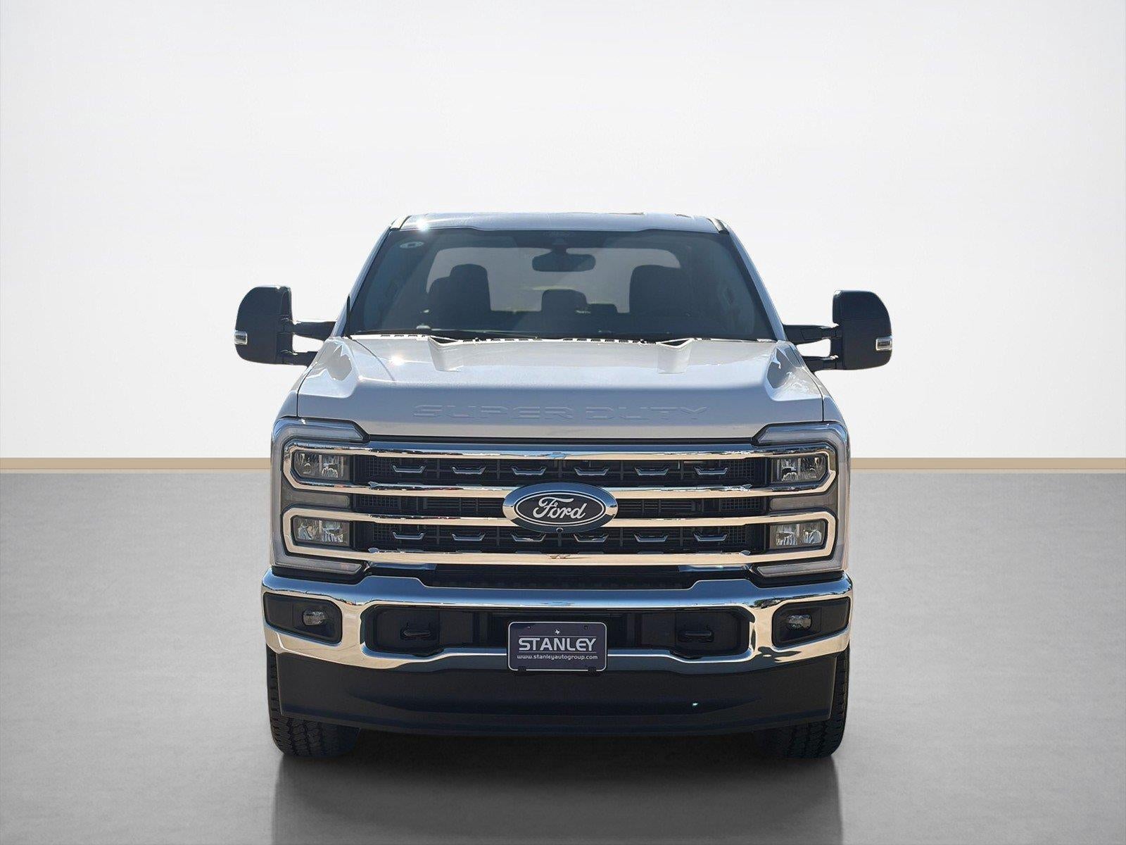 2027 Ford Super Duty F-350 SRW LARIAT