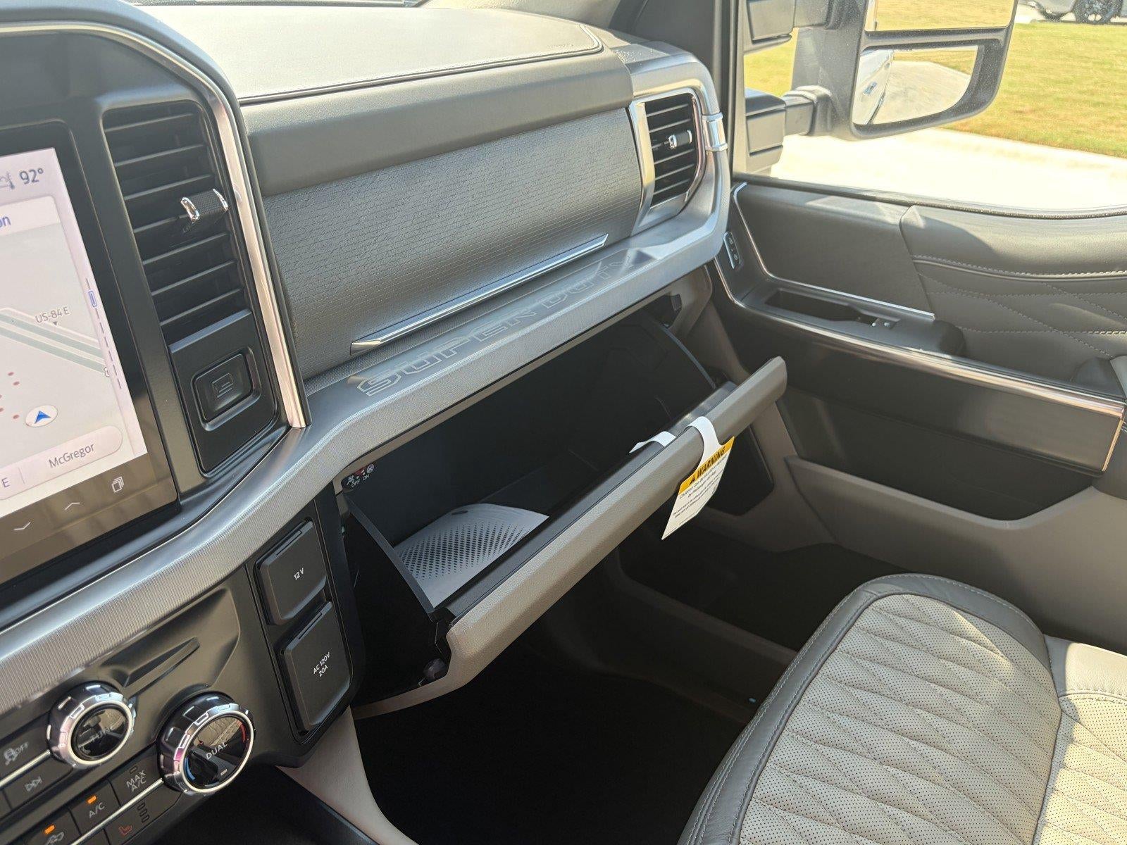 2026 Ford Super Duty F-350 SRW Platinum