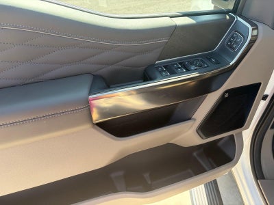2026 Ford Super Duty F-350 SRW Platinum