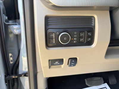 2026 Ford Super Duty F-350 Srw Platinum