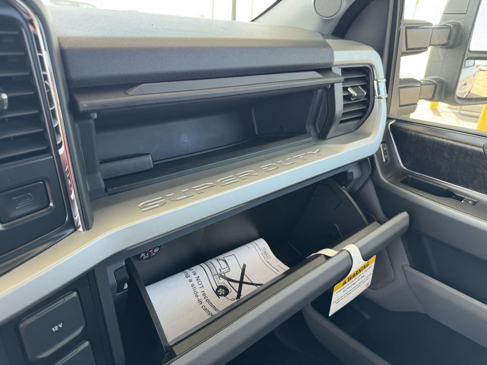 2026 Ford Super Duty F-350 SRW XLT