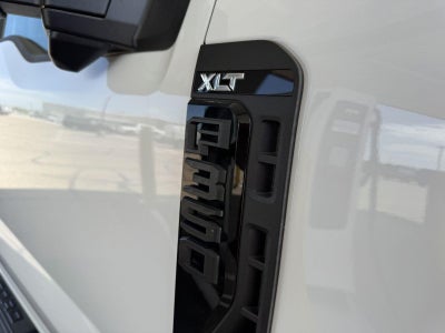 2026 Ford Super Duty F-350 SRW XLT